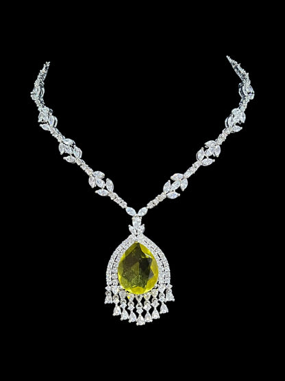 HELEN DIAMOND NECKLACE