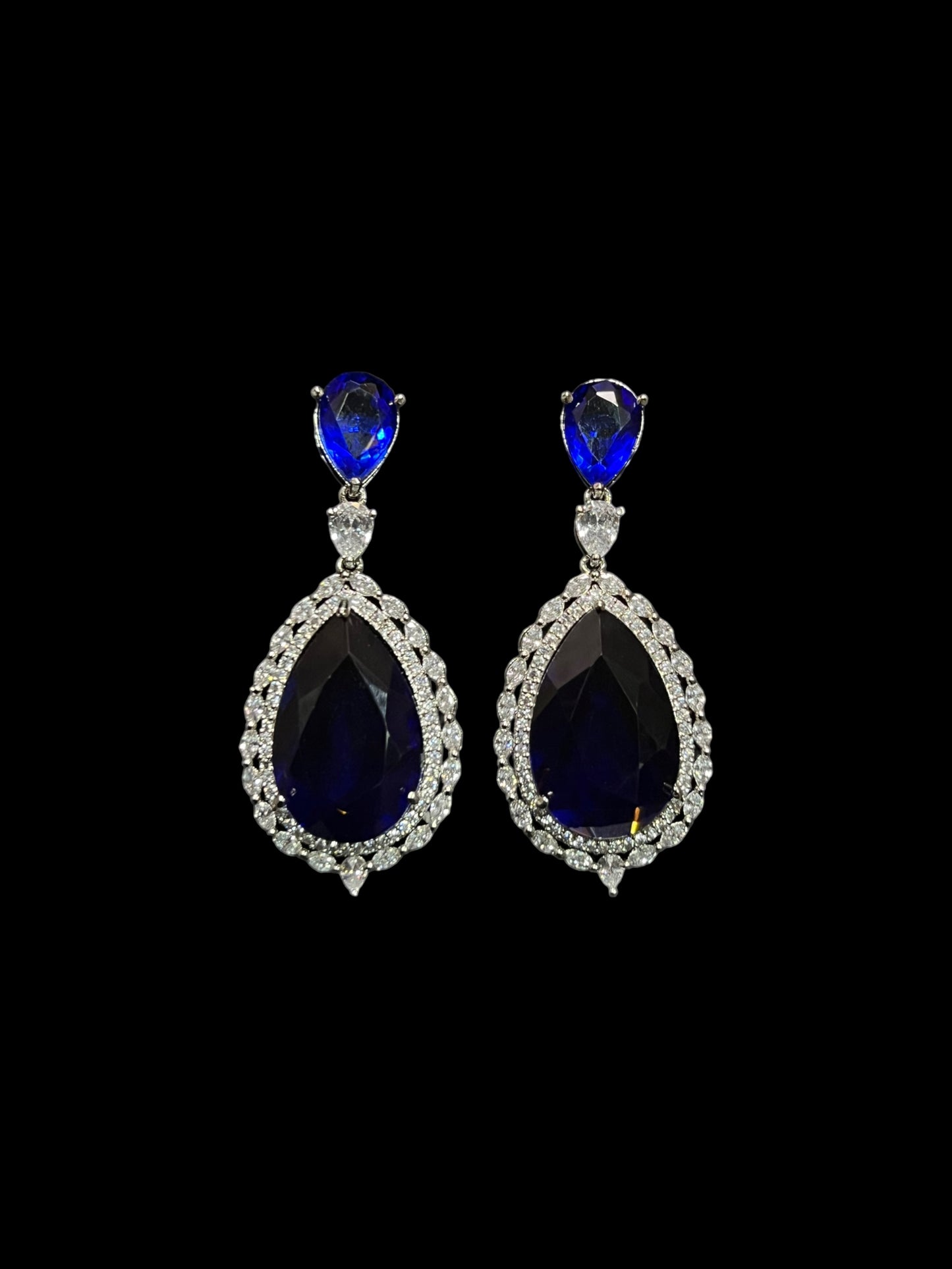 Arshia Diamond Drop Earrings