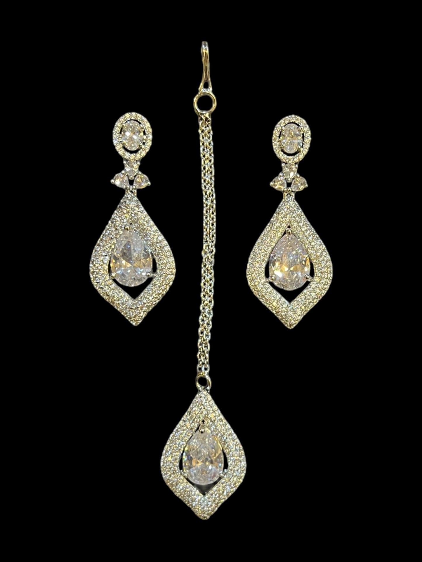 LAYA DIAMOND NECKALCE