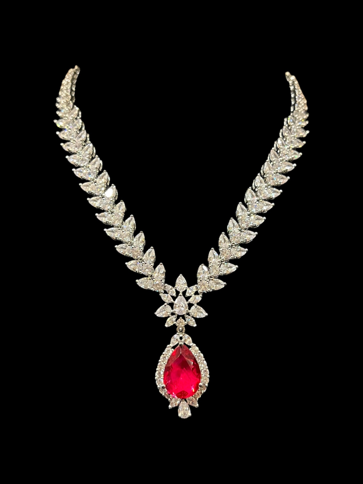 TRISHA CZ DIAMOND NECKLACE