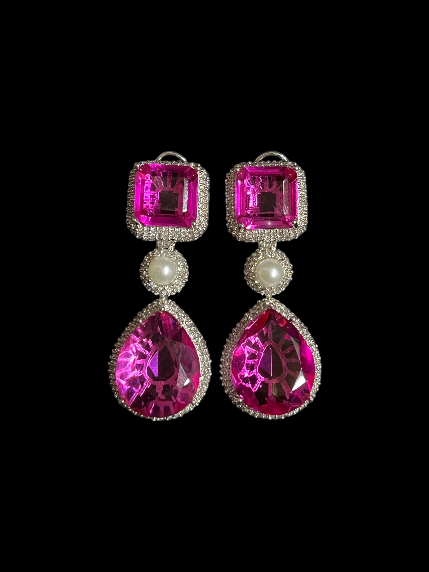 LVY DIAMOND EARRING