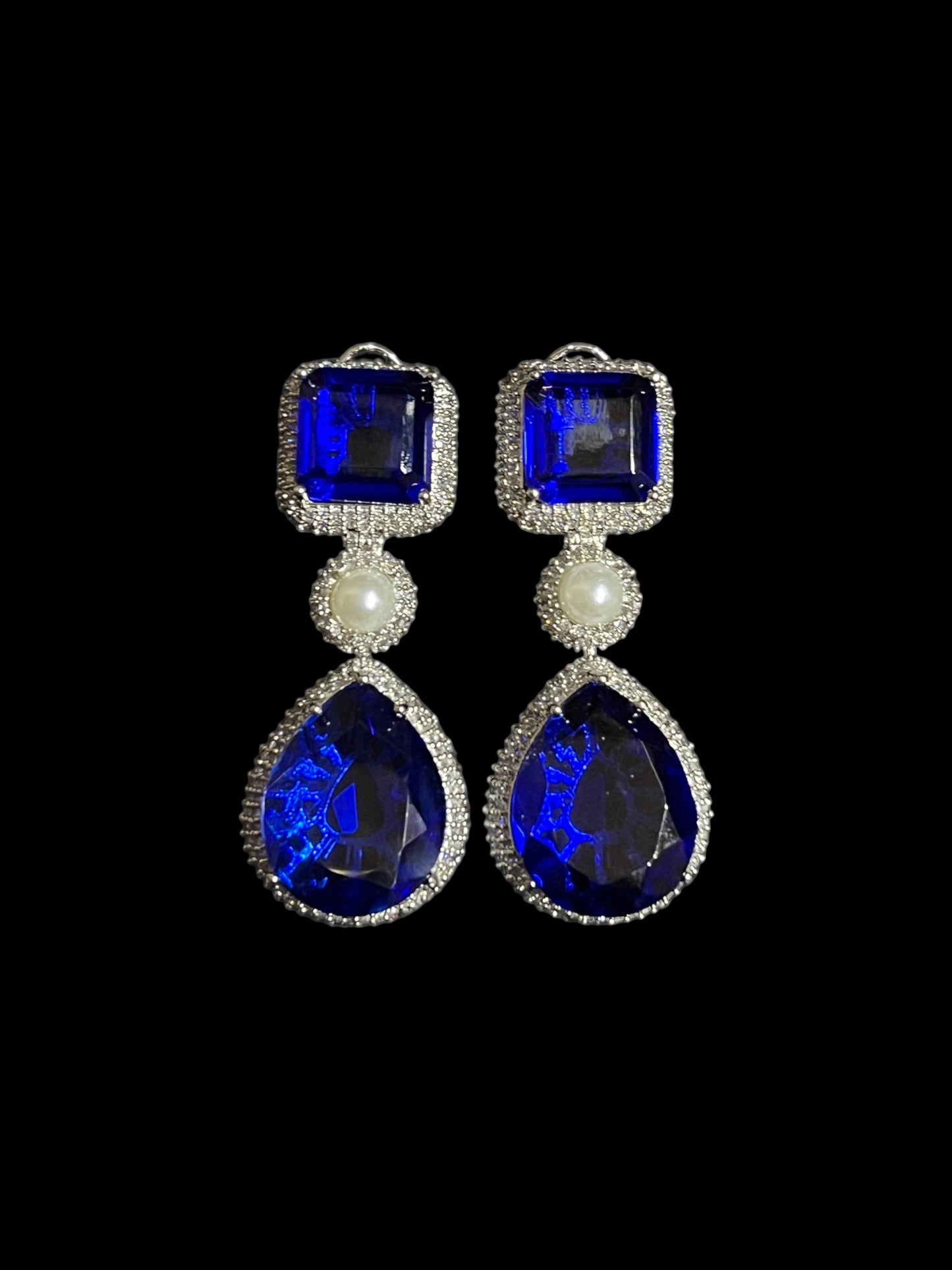 LVY DIAMOND EARRING