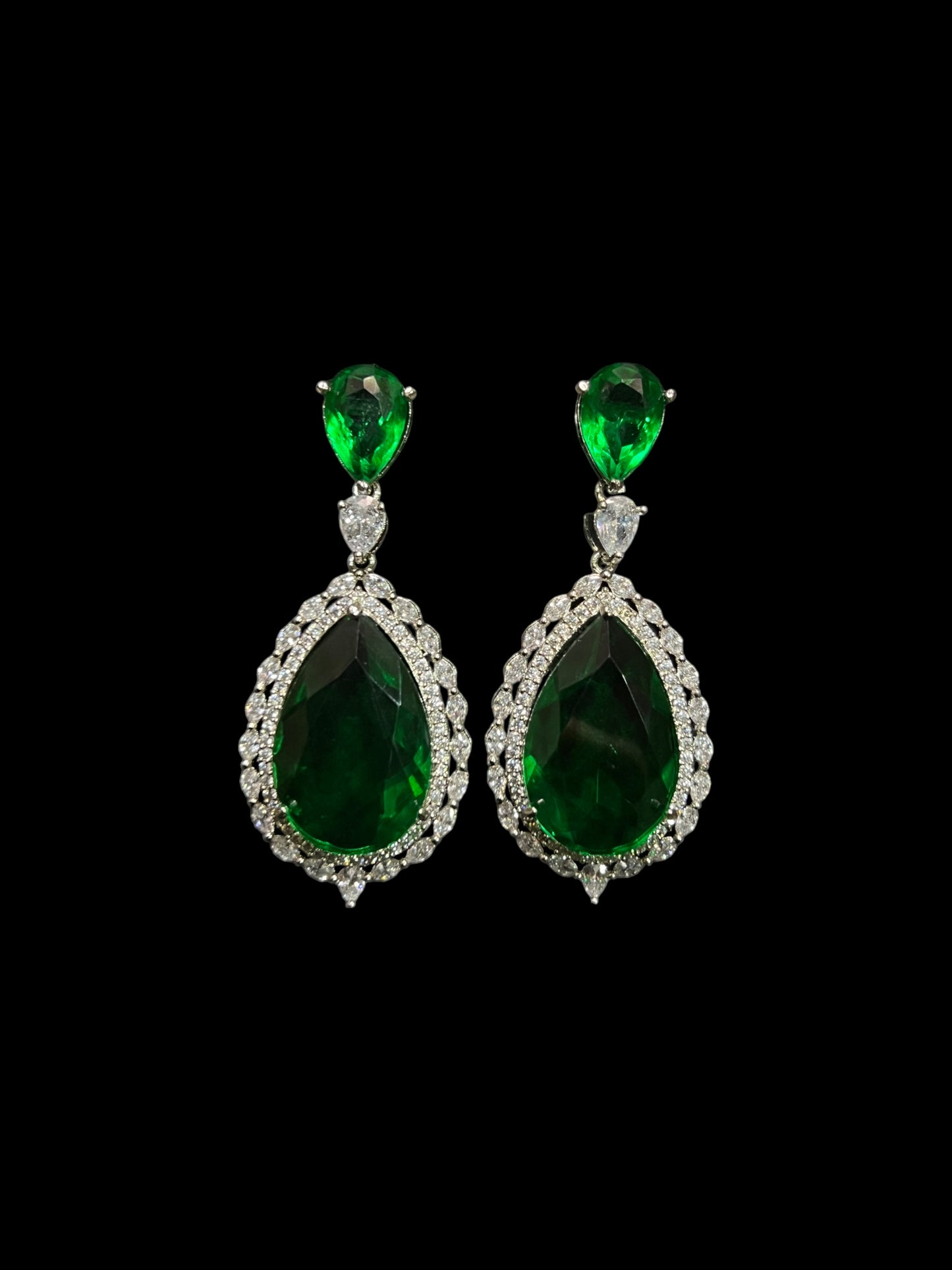 Arshia Diamond Drop Earrings