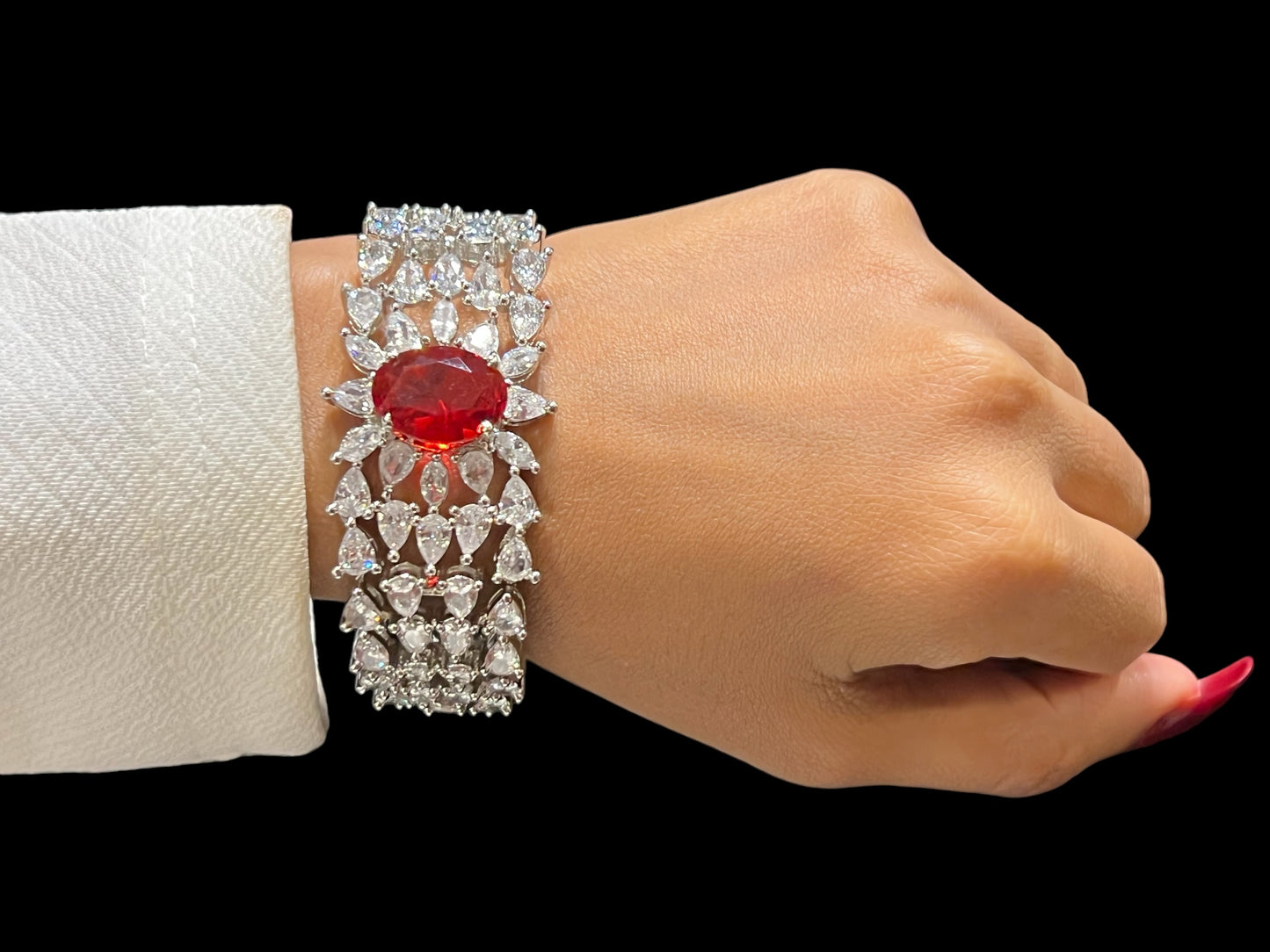 VARINA  DIAMOND BRACELET