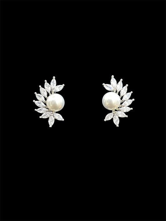 EVAN PERAL DIAMOND STUD