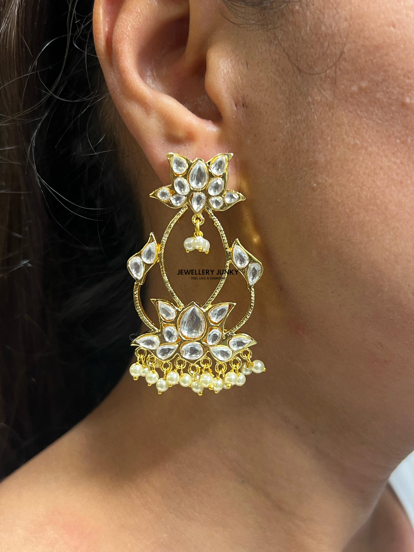 SHIFA LOTUS KUNDAN NECKLACE