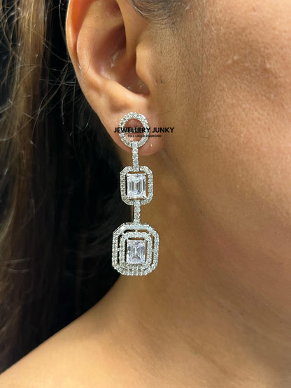 SARIKA DIAMOND NECKLACE
