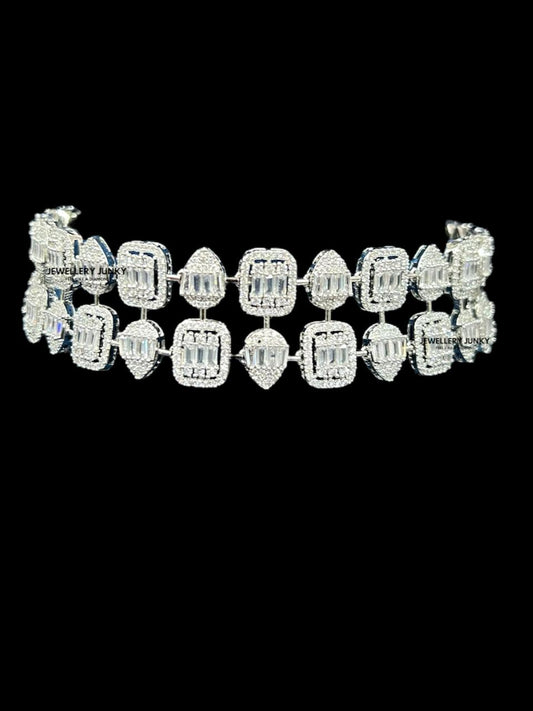 SARIKA DIAMOND NECKLACE