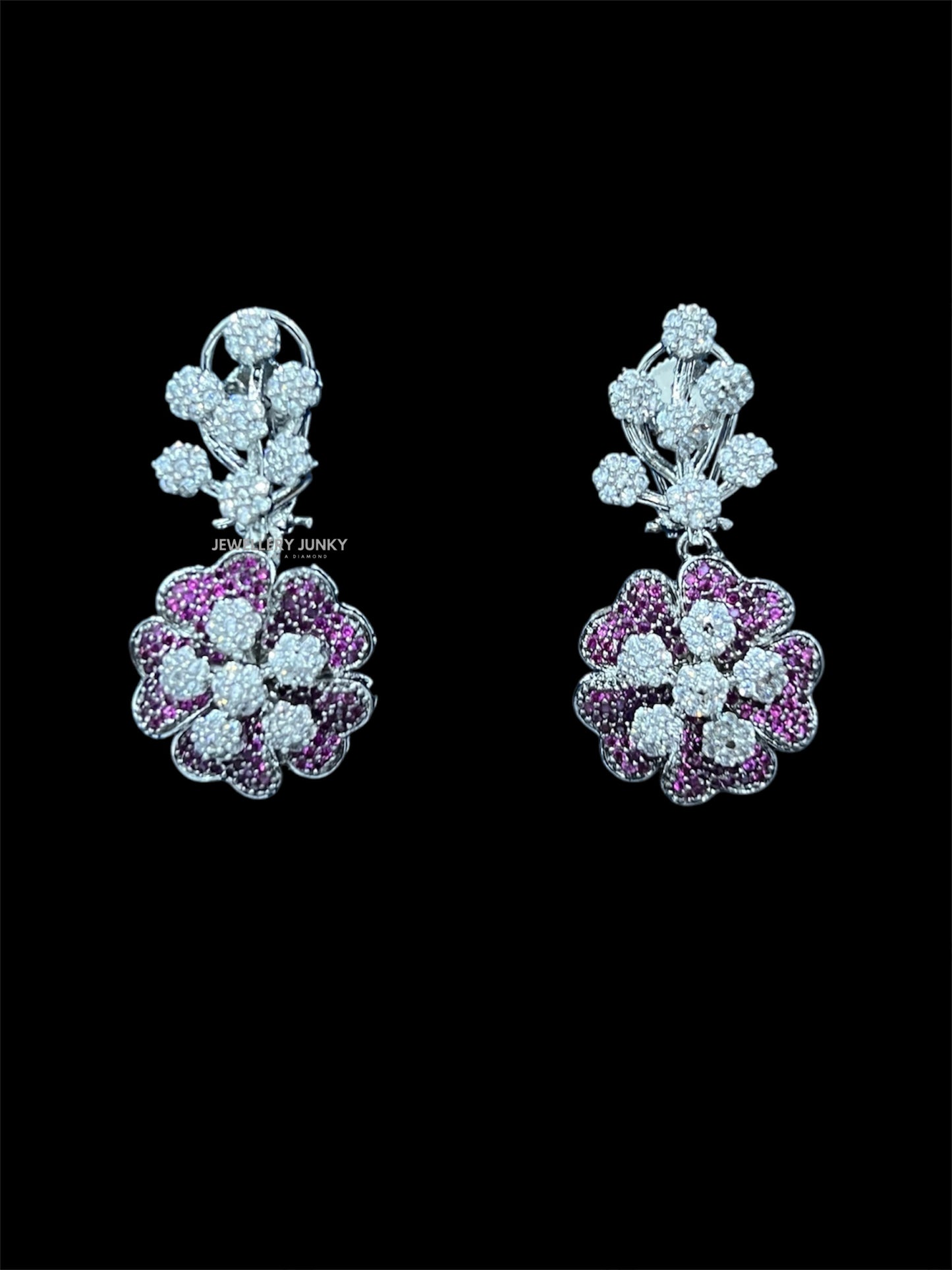 ILAA DIAMOND NECKLACE