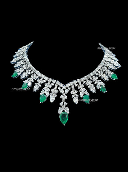 ZOHA DIAMOND NECKLACE