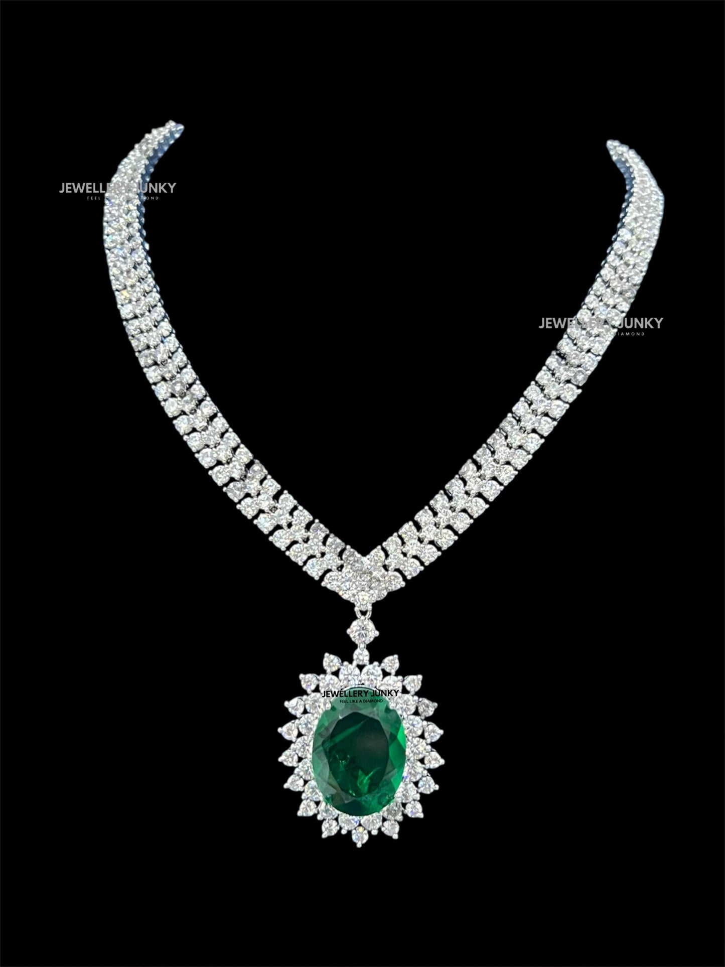 TASHI DIAMOND NECKLACE