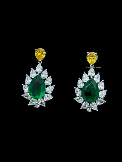 JIYA DIAMOND NECKLACE