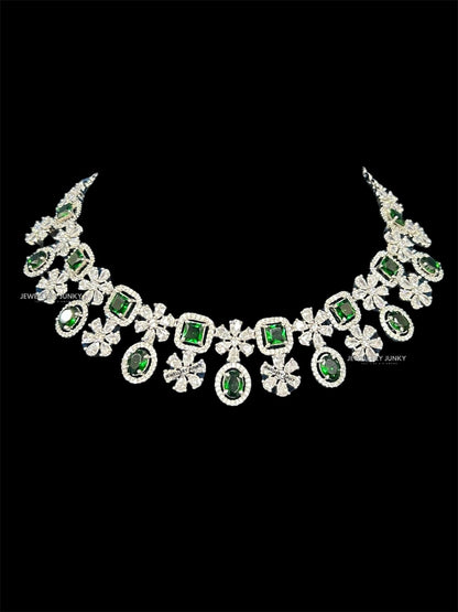 AARVI DIAMOND NECKLACE