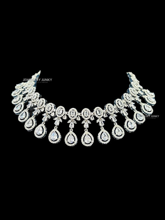 GRISHA DIAMOND NECKLACE