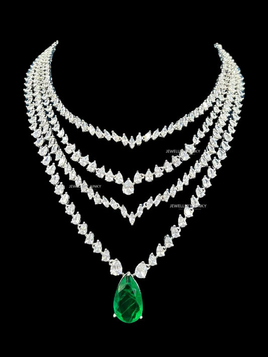 INAAYA DIAMOND NECKLACE