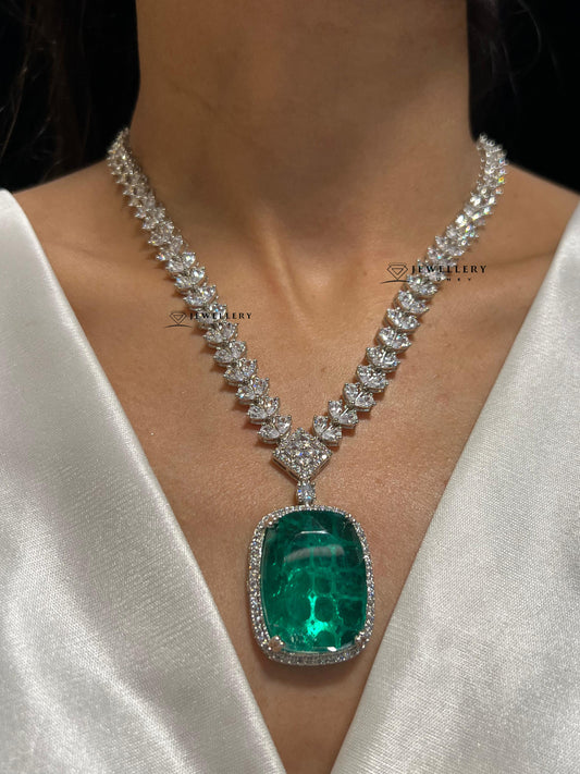 GRISHA DIAMOND NECKLACE