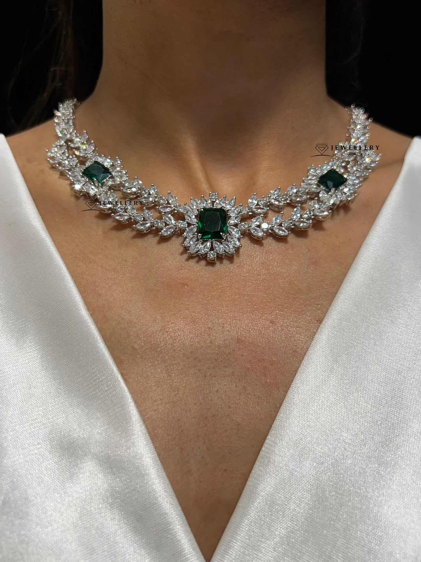 HRITIKA DIAMOND NECKLACE