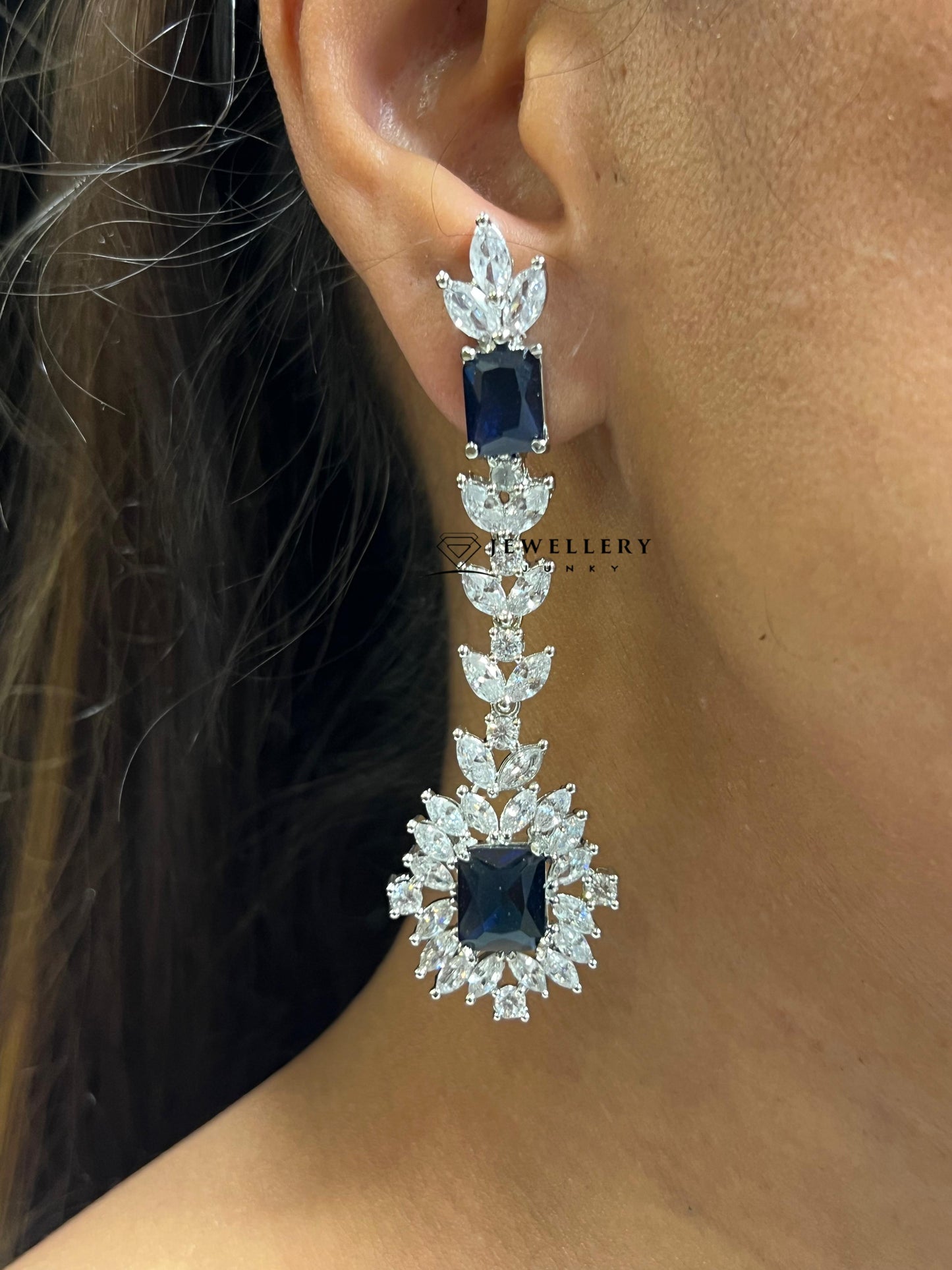 HRITIKA DIAMOND NECKLACE