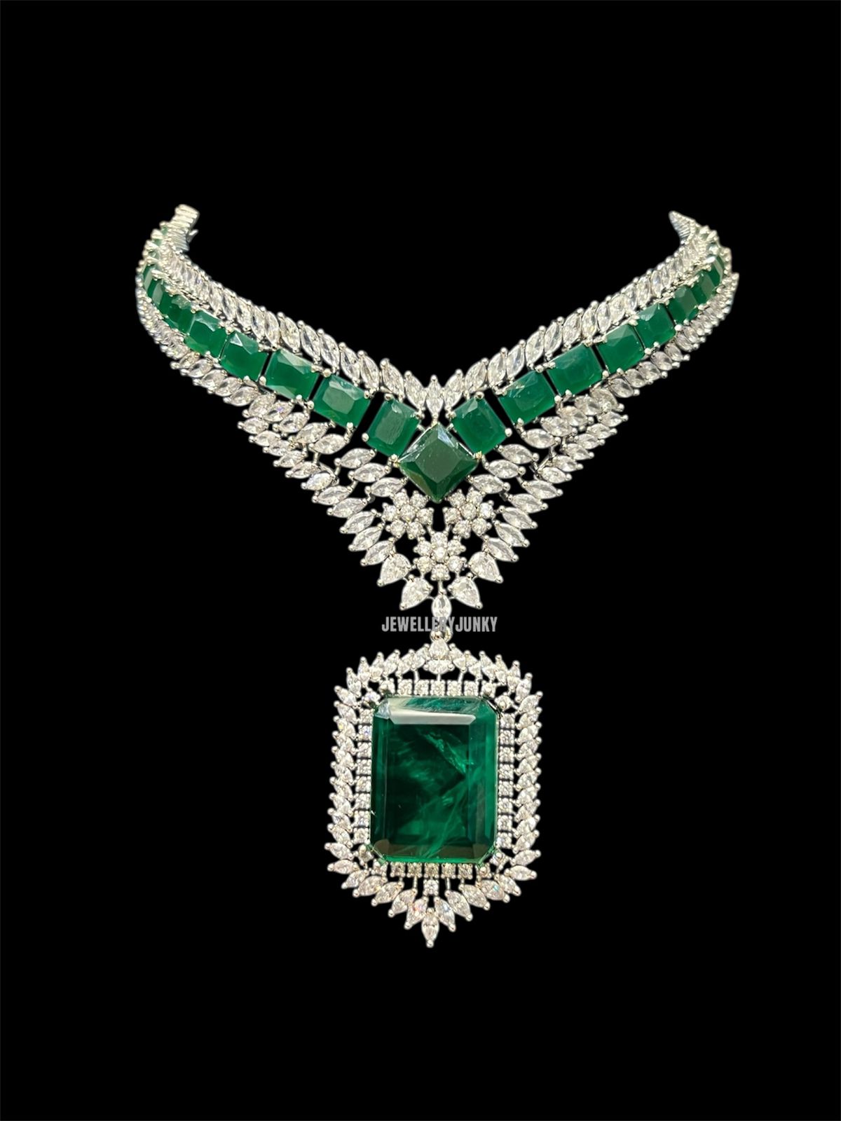 SUHANI DIAMOND NECKLACE N-1568