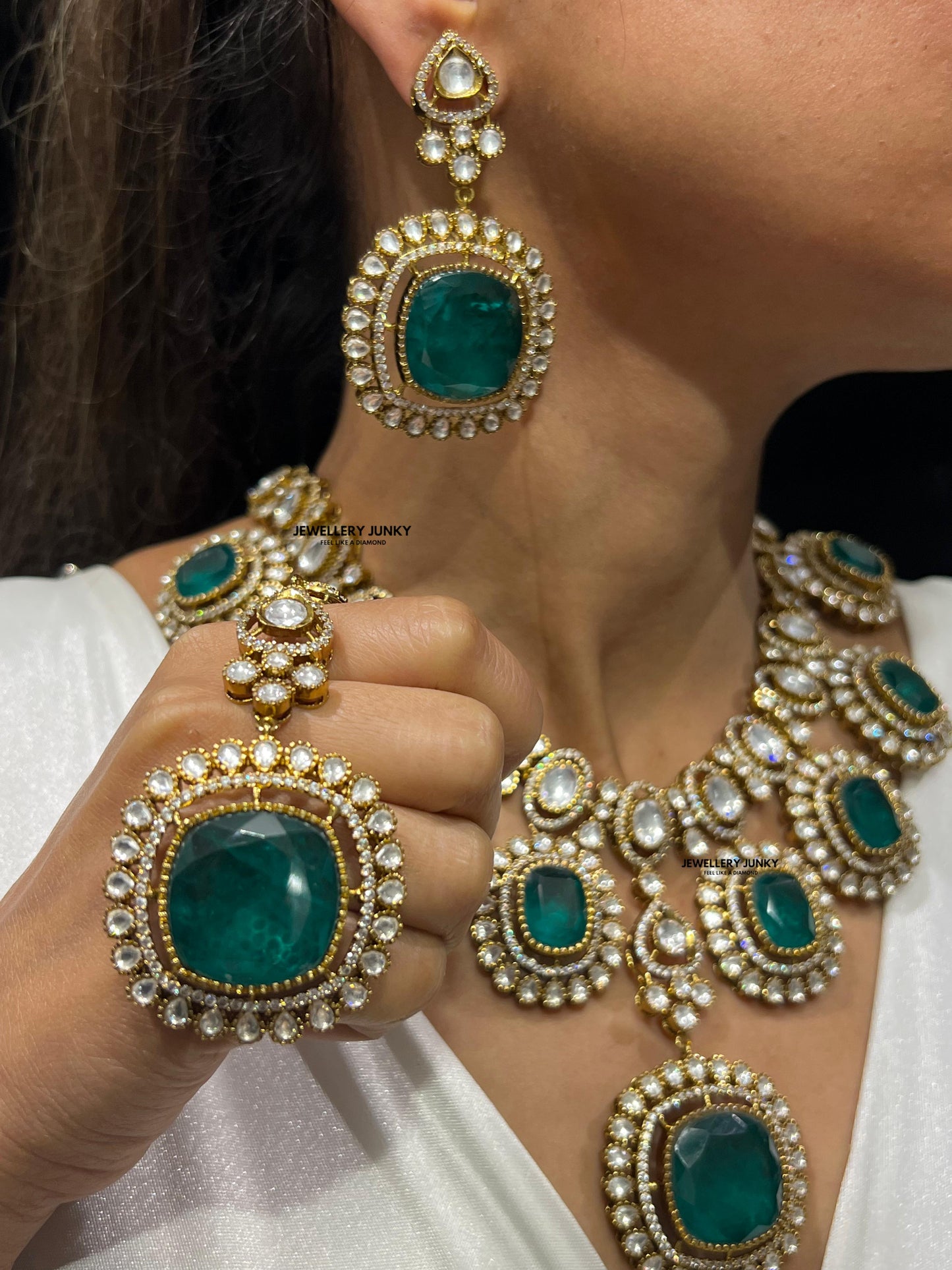 PRANTI KUNDAN NECKLACE