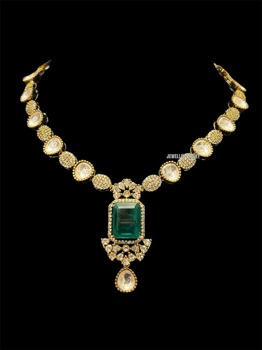 TEJAL KUNDAN NECKLACE
