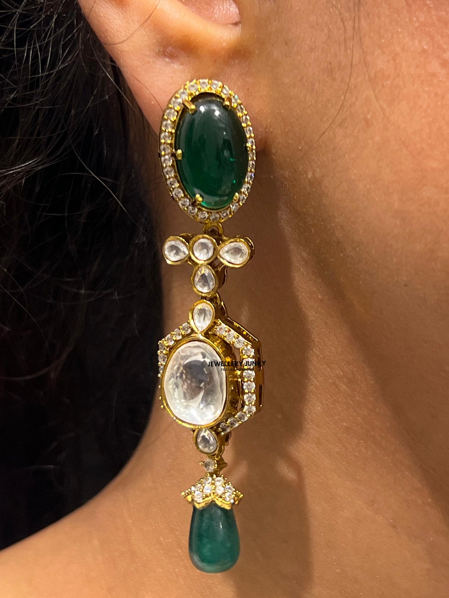 VIBHA KUNDAN NECKLACE