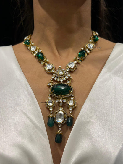 VIBHA KUNDAN NECKLACE