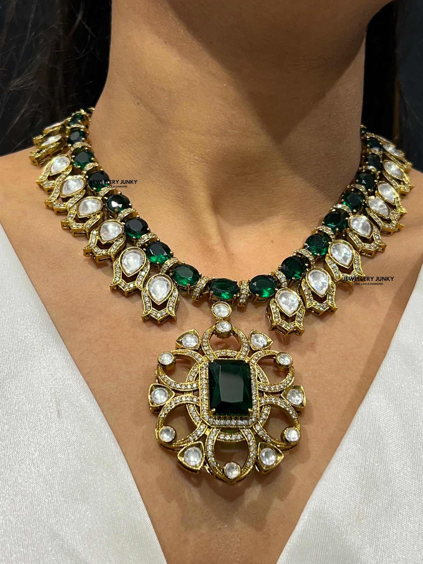 HABIBA KUNDAN NECKLACE