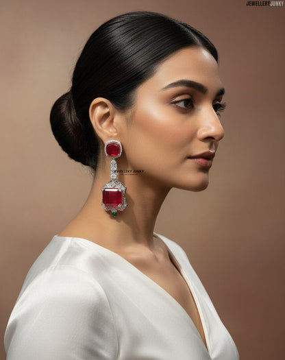 JIVIKA DIAMOND NECKLACE