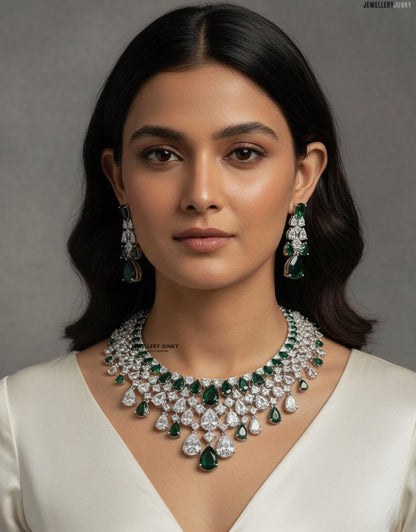 VEENA DIAMOND NECKLACE