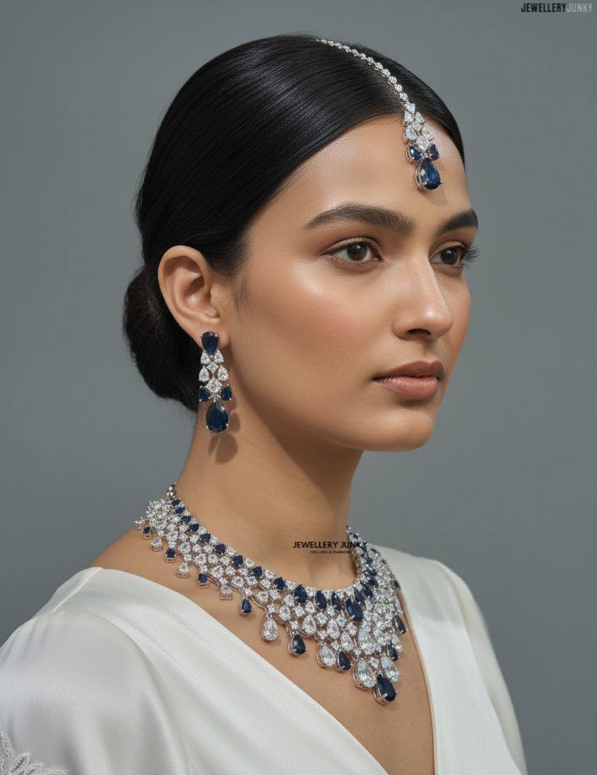 VEENA DIAMOND NECKLACE