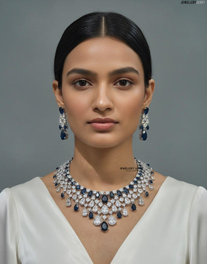 VEENA DIAMOND NECKLACE
