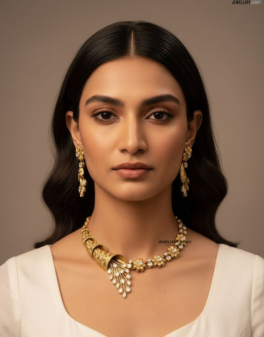 SWARALI KUNDAN NECKLACE