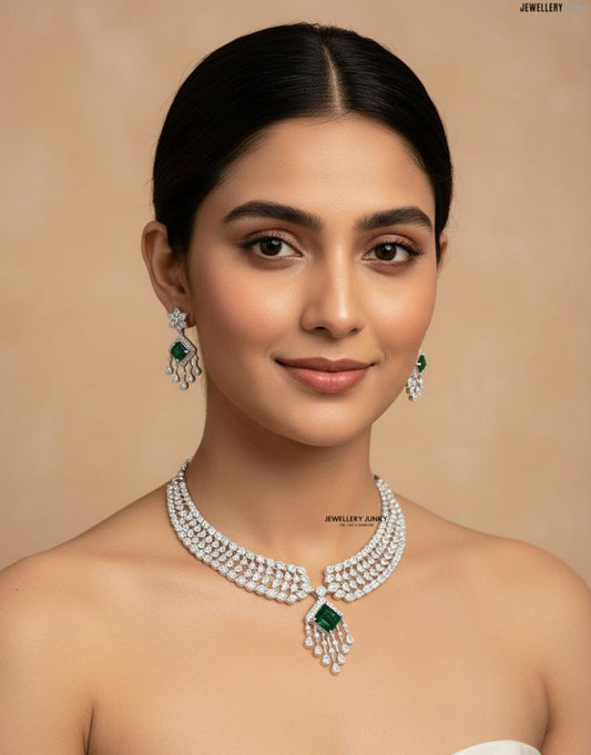 TVESA DIAMOND NECKLACE