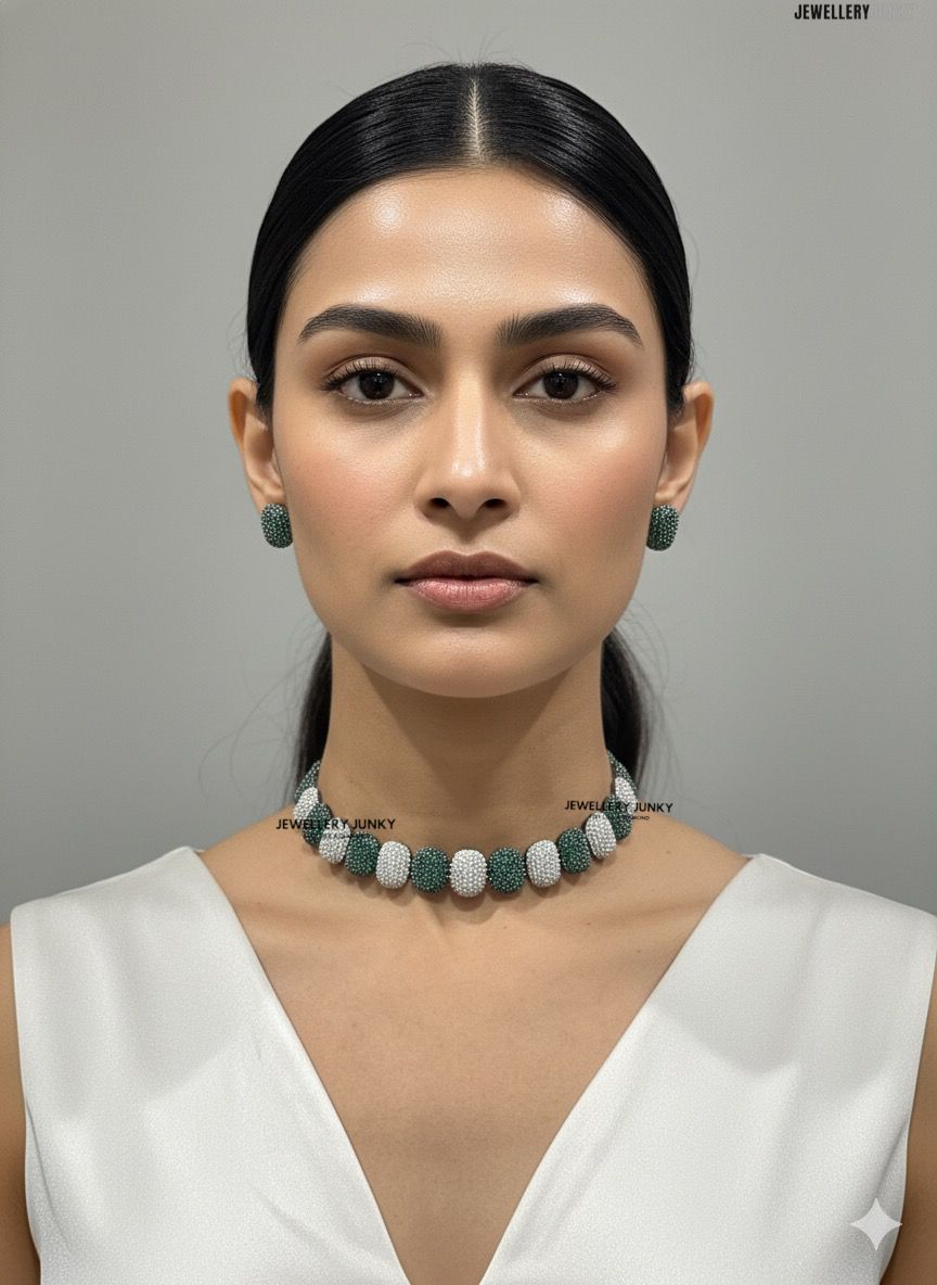 AADHAVI DIAMOND NANO NECKLACE