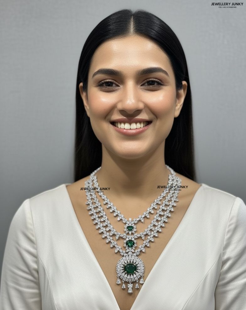 NAILA DIAMOND NECKLACE