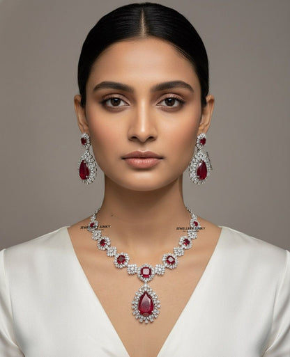 SHANYA DIAMOND NECKLACE