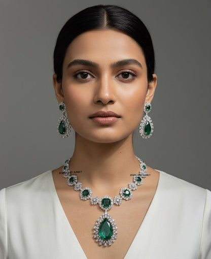 SHANYA DIAMOND NECKLACE