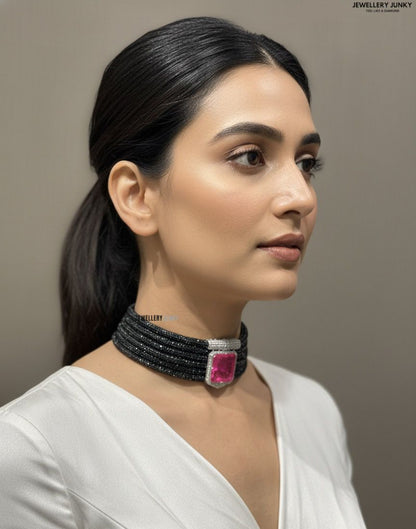 SAMUYA DIAMOND NECKLACE