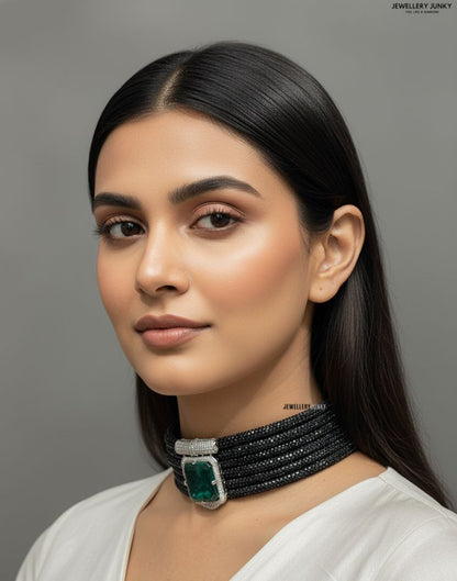 SAMUYA DIAMOND NECKLACE