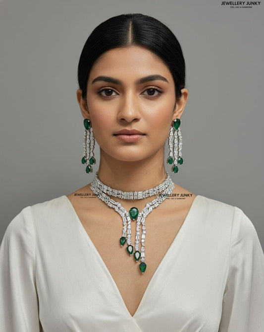 SHIVANIYA DIAMOND NECKLACE