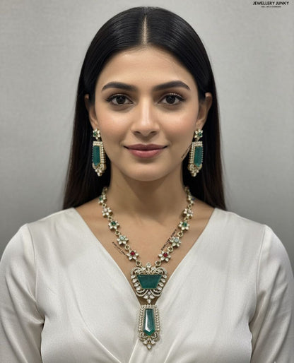 AQSA KUNDAN NECKLACE