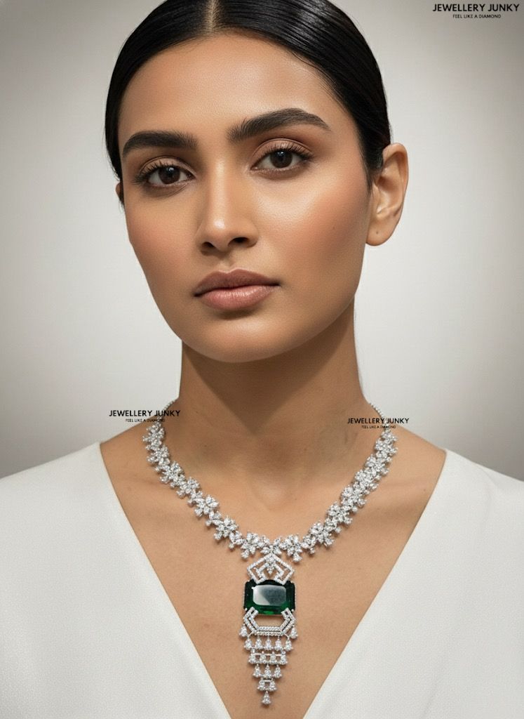 WAMIKA DIAMOND NECKLACE