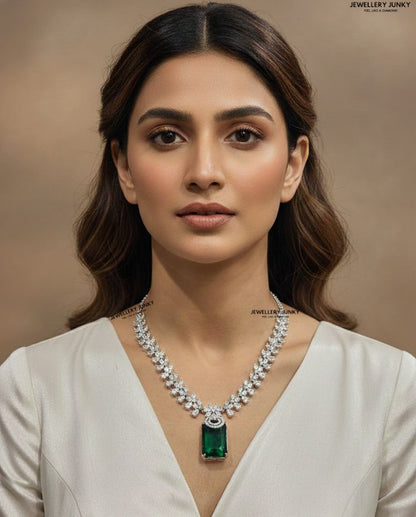 HAMSINI DIAMOND NECKLACE