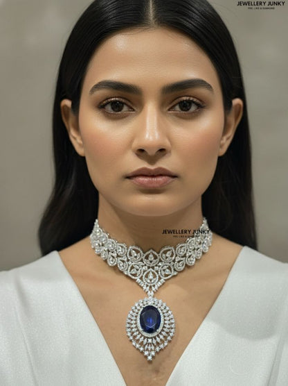 VIHANA DIAMOND NECKLACE