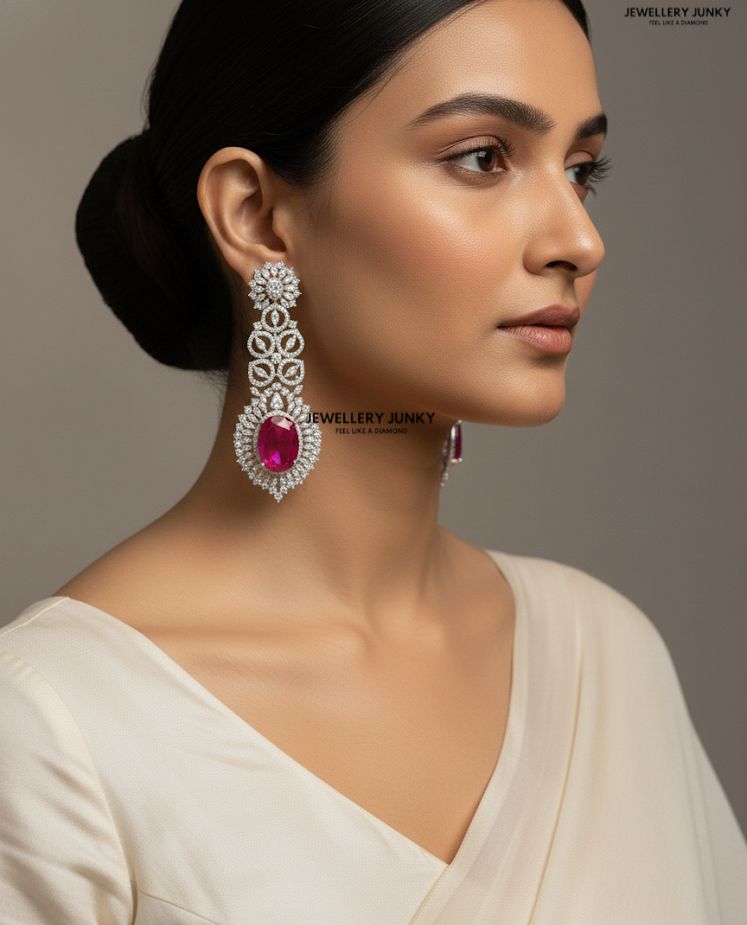 VIHANA DIAMOND NECKLACE