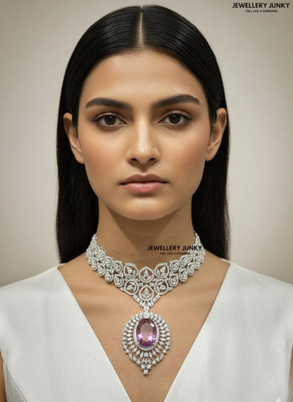 VIHANA DIAMOND NECKLACE