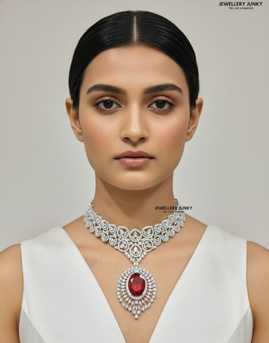 VIHANA DIAMOND NECKLACE