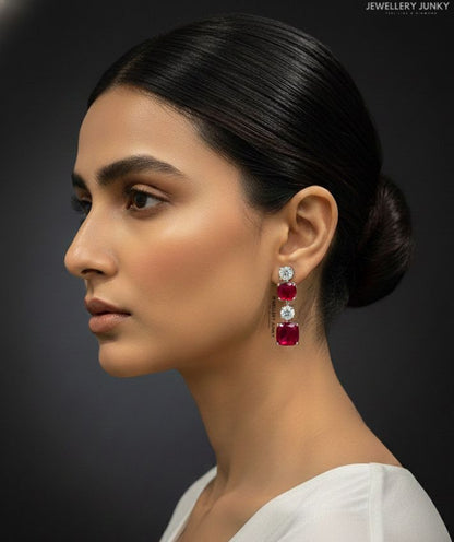 HANIYA DIAMOND NECKLACE