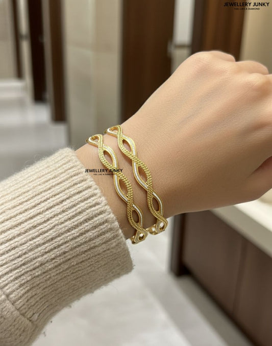 BIANA GOLD BANGLES